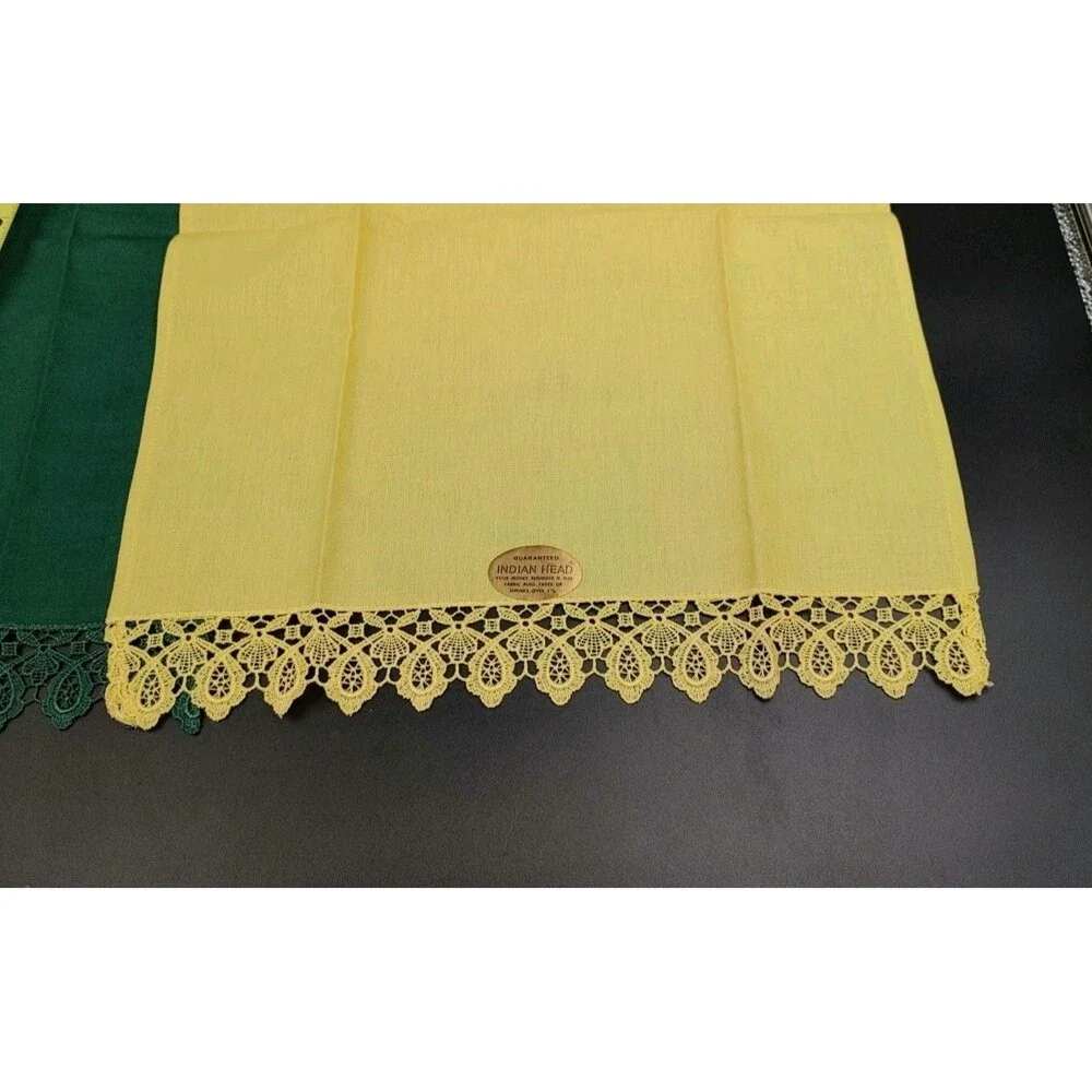 VTG New Mixed Pair 2 Indian Head Linen Napkins Green Yellow Lace Edge